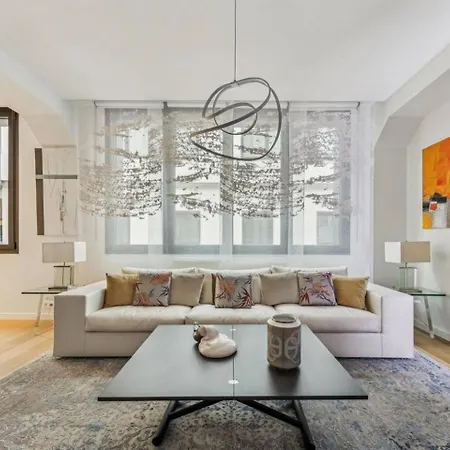 Luxury One Bedroom In Paris Daire