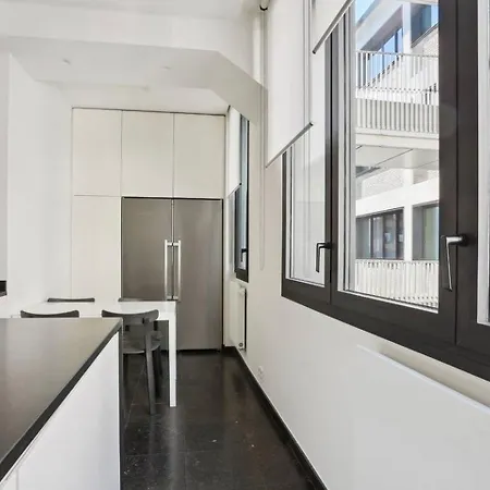 Luxury One Bedroom In Paris Daire Paris