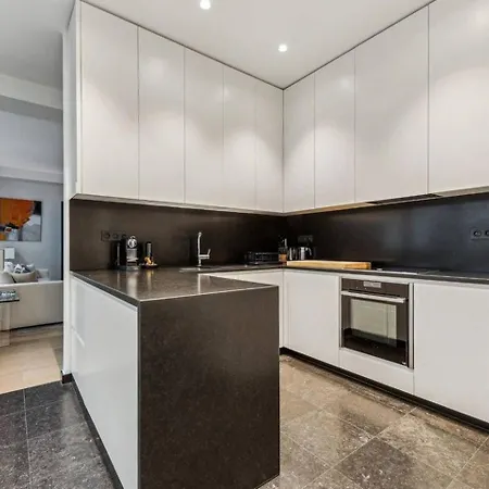Luxury One Bedroom In Paris Апартаменты Париж