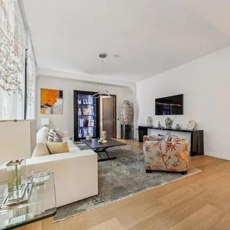 Luxury One Bedroom In Paris Апартаменты *